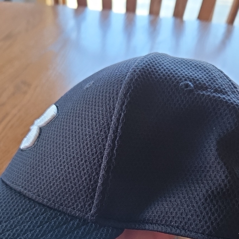 Under Armour Dark Mesh Cap with White Logo - Picture 2 of 3